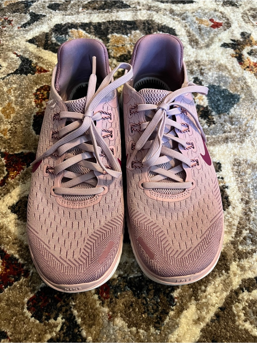 Nike Women's Lavender-Pink Lightweight Running Shoes